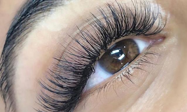 Extensions de cils